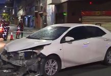 Fuerte choque entre dos autos en el barrio porteño de Almagro: uno de los conductores habría cruzado en rojo