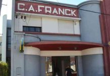 Golpeó a un jugador durante un partido local y le prohibieron el ingreso a las canchas en todo el país