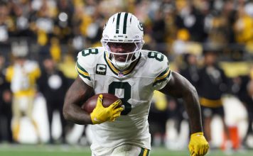 Josh Jacobs, corredor de los Packers, fue arrestado por cargos de abuso doméstico en Wisconsin
