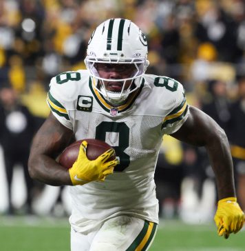 Josh Jacobs, corredor de los Packers, fue arrestado por cargos de abuso doméstico en Wisconsin