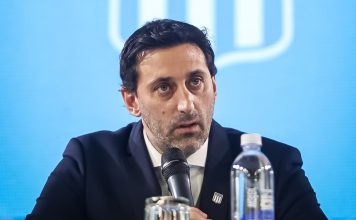 La furia de Diego Milito por las polémicas en la eliminación de Racing frente a Rosario Central: “El fútbol argentino está roto”