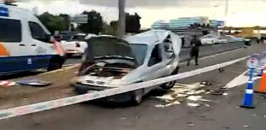 Trágico choque múltiple entre tres vehículos en Panamericana: una persona murió y otra resultó herida