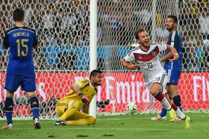 Chiquito Romero explicó su reacción tras los goles rivales que se volvió viral: “Me hicieron muchos memes, pero me río porque se me salta la cadena”