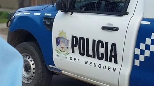 Detuvieron a un ciudadano chileno que llevaba drogas en una moto adulterada y se dieron cuenta de que era un prófugo