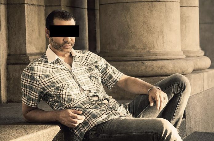 El caso del mago y masajista condenado por drogar y encerrar a hombres 15 años más jóvenes