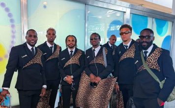 El motivo detrás del “broche de leopardo” en los particulares trajes del seleccionado del Congo para arribar al Mundial