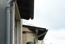 El parisino que eligió la Argentina mostró su departamento de nueve m2 a dos cuadras de la Torre Eiffel: “Lo peor no es el tamaño”