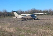 Hallaron una avioneta abandonada en un campo de Santa Fe e investigan su vínculo con el narcotráfico