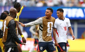 La doble vara en el Mundial: por qué expulsaron a Almirón en Paraguay por taparse la boca, pero Bellingham no fue sancionado en Inglaterra