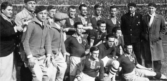 La historia del “Rey Playboy”: de escapes con amantes a entrenar a Rumania en un barco para el primer Mundial de 1930
