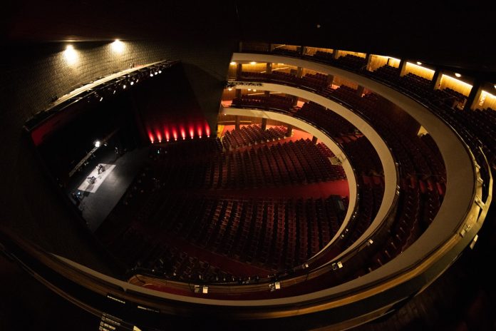 La increíble historia del Teatro Coliseo: el único auditorio del mundo que pertenece a Italia, pero está en Buenos Aires
