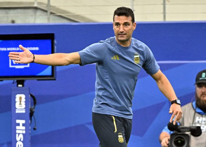 Lionel Scaloni habla en conferencia tras la victoria sobre Austria que clasificó a Argentina a los 16avos del Mundial 2026
