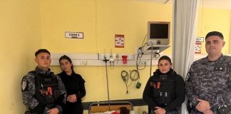 Policías de Córdoba le salvaron la vida a una nena de dos años que sufrió convulsiones y perdió la conciencia