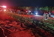 Tres muertos y una niña en grave estado tras un choque fatal entre una camioneta y un camión en Tucumán