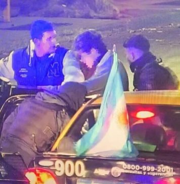 Un padre y su hijo adolescente fueron detenidos por robar un comercio en pleno centro de Mendoza
