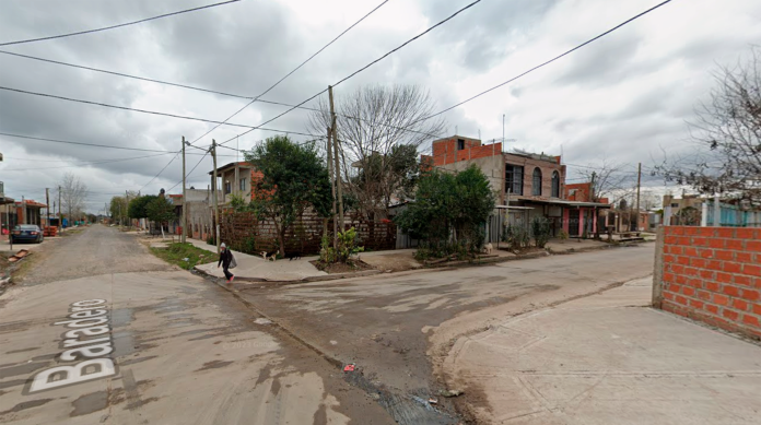 Video: un pasajero atacó a un chofer de colectivo con una manopla y le provocó una triple fractura de pómulo