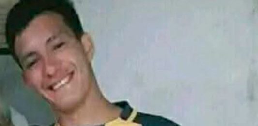 Detuvieron a dos ex policías acusados de asesinar a un joven de 24 años que está desaparecido desde enero en Rosario