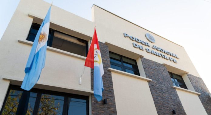 Dictaron prisión preventiva a un hombre acusado de golpear y abusar de su pareja tras revisarle el celular