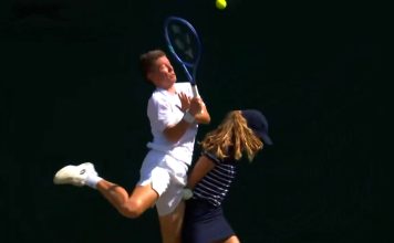 El brutal accidente de una tenista con una alcanzapelotas que sembró preocupación durante un partido de Wimbledon