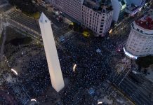 En medio de los festejos por el triunfo de Argentina, hubo incidentes y detenidos en el Obelisco