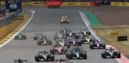 Franco Colapinto afronta la clasificación para la carrera principal del GP de Gran Bretaña en Silverstone