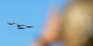 La Fuerza Aérea Argentina participa de maniobras internacionales con la mira puesta en los F-16
