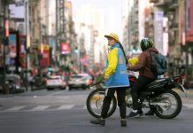 Menos autos, más peatones: las claves de una transformación urbana que avanza en las grandes ciudades