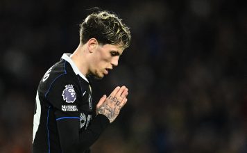 Oficial: Alejandro Garnacho firmó con Aston Villa y compartirá plantel con Dibu Martínez