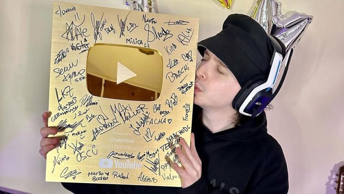 Quién era Chatterbox, el youtuber que murió en un trágico accidente en la Ruta 5 junto a su padre