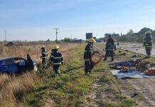 Tragedia en la Ruta 11: un muerto y cuatro heridos por un choque frontal entre un auto y un camión en Santa Fe
