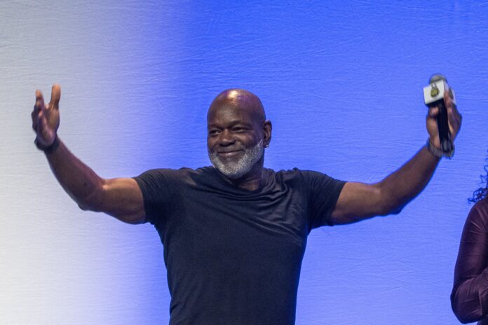 Emmitt Smith, leyenda de los Cowboys, acusado de fraude: una entidad nativa americana denuncia un esquema Ponzi por USD 2,5 millones